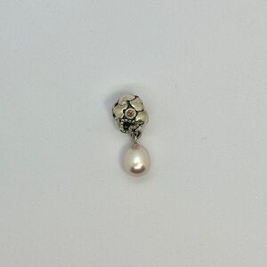 Retired Pandora Pearl of Hearts Charm